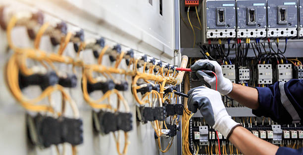 Professional Lighting Installation technician working in Wasco County County, OR